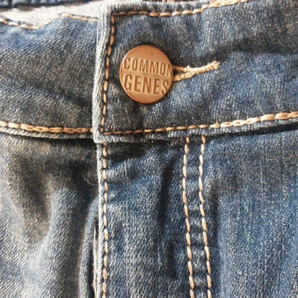 Capris, by Common Gene size 12 - Picture 4 of 11